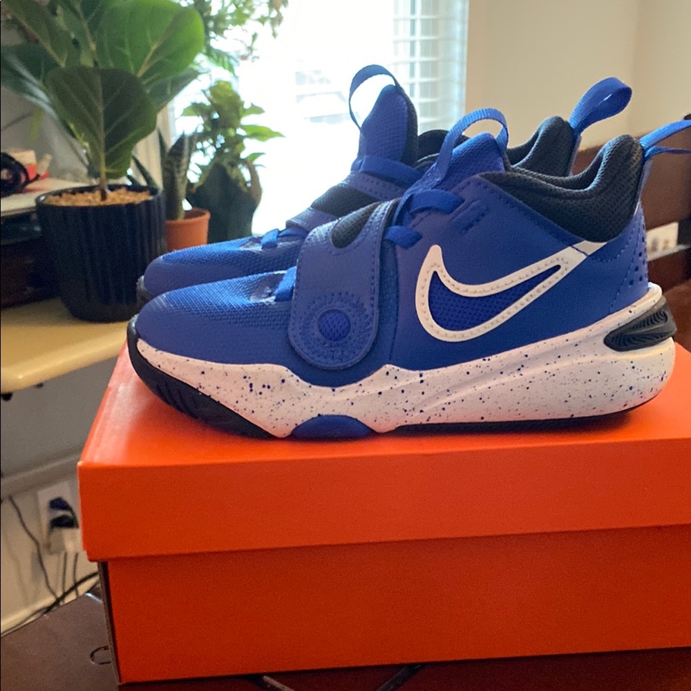 Nike Team Hustle D11 (box included)